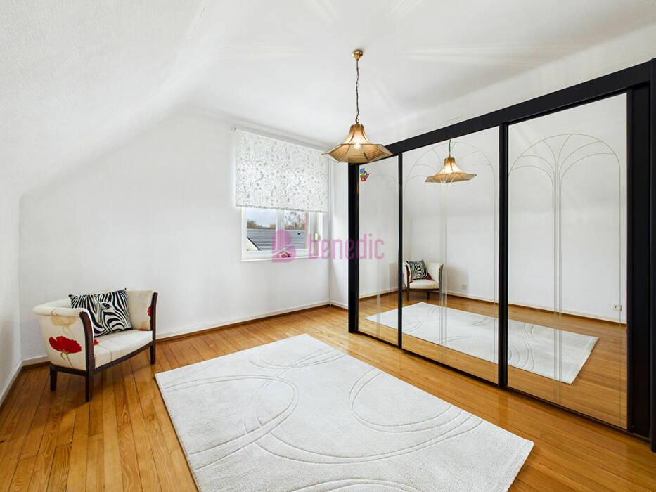 59376111k - Attribut alt par défaut.