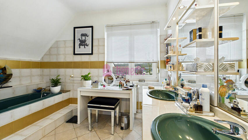 59376111l - Attribut alt par défaut.