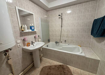 59798337c - Attribut alt par défaut.