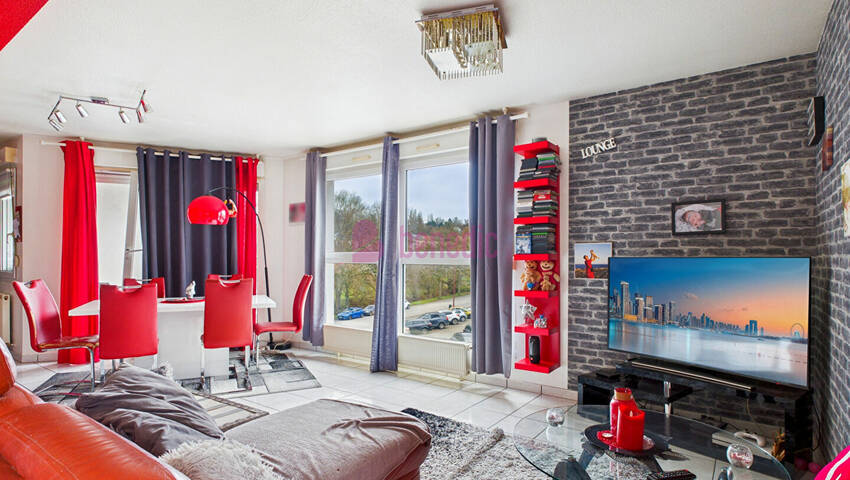 60028572c - Attribut alt par défaut.