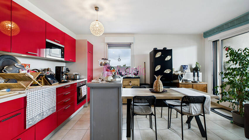 59873131c - Attribut alt par défaut.