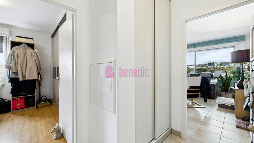 59873131k - Attribut alt par défaut.