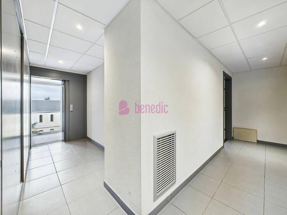 59873131n - Attribut alt par défaut.