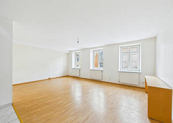 59925188b - Attribut alt par défaut.