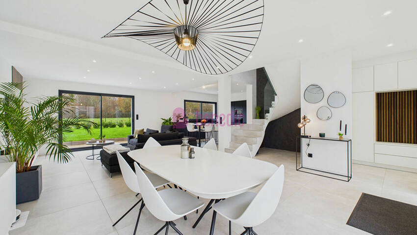 60038645d - Attribut alt par défaut.