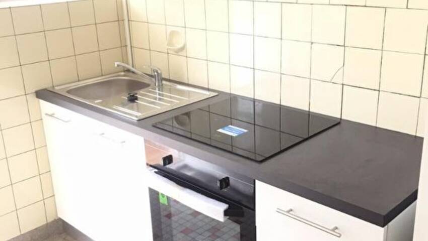 18775779b - Attribut alt par défaut.