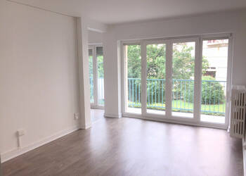 18775779b - Attribut alt par défaut.