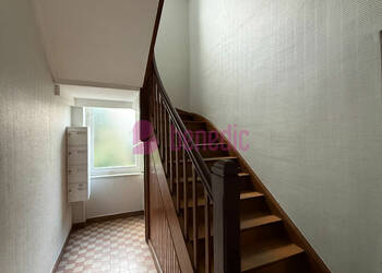 60056378b - Attribut alt par défaut.