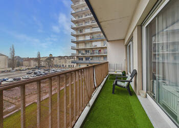 59979365c - Attribut alt par défaut.