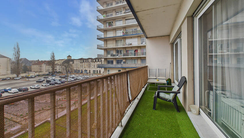 59979365c - Attribut alt par défaut.