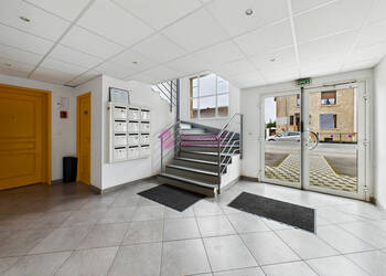 59812429c - Attribut alt par défaut.