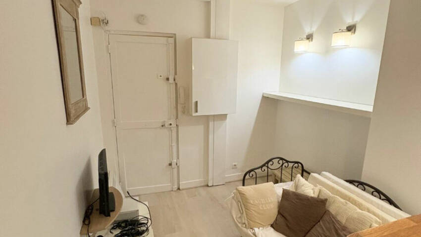 60061655a - Attribut alt par défaut.