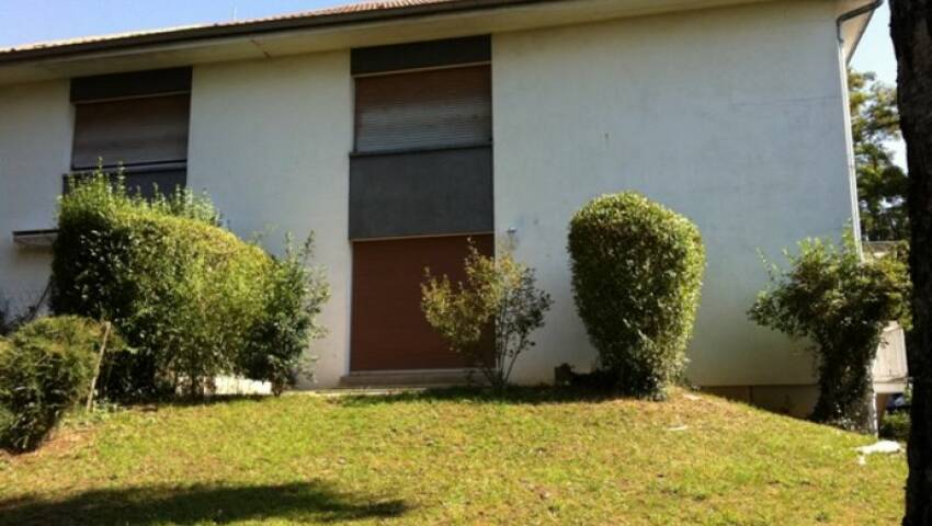 4253631a - Attribut alt par défaut.