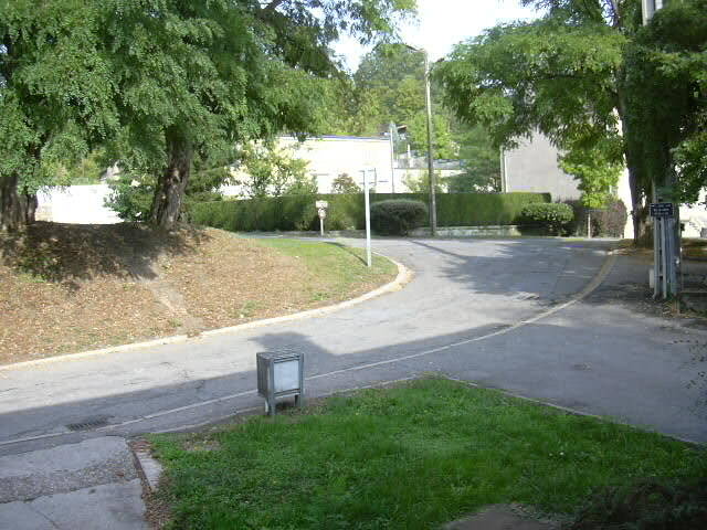 4253631f - Attribut alt par défaut.