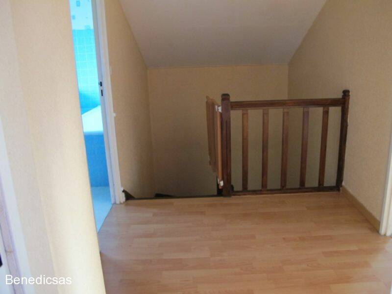 4253631k - Attribut alt par défaut.