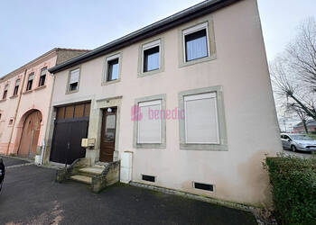 60061435a - Attribut alt par défaut.