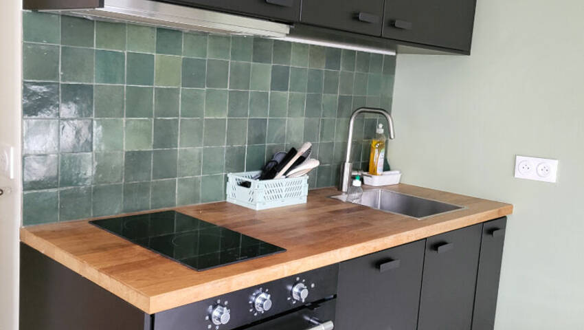 60098421c - Attribut alt par défaut.