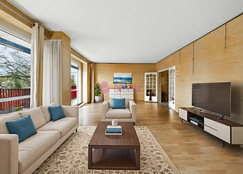 59952854b - Attribut alt par défaut.