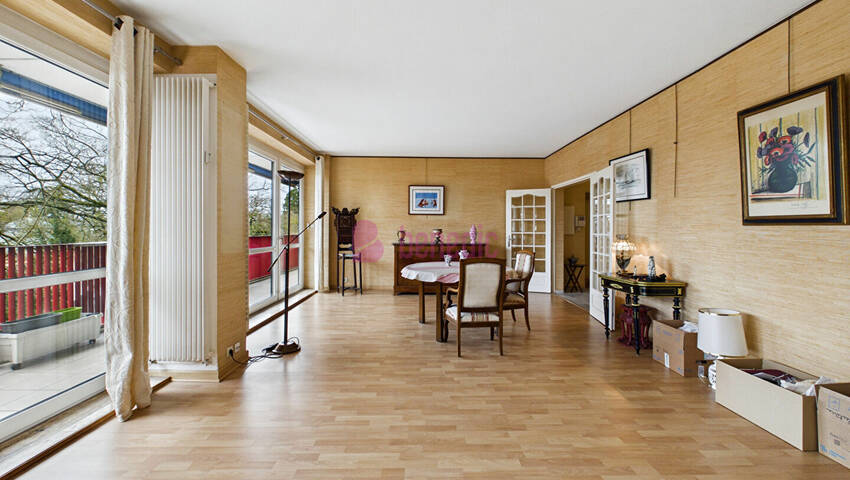 59952854e - Attribut alt par défaut.