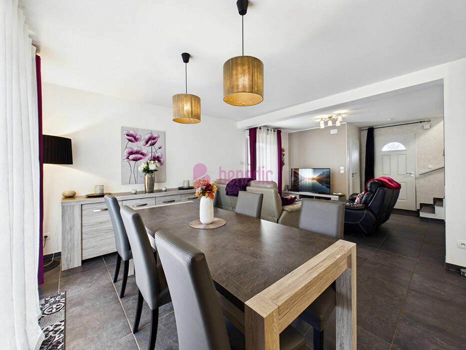 56005547e - Attribut alt par défaut.