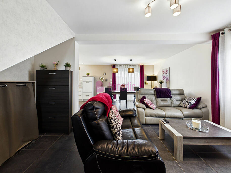 56005547f - Attribut alt par défaut.