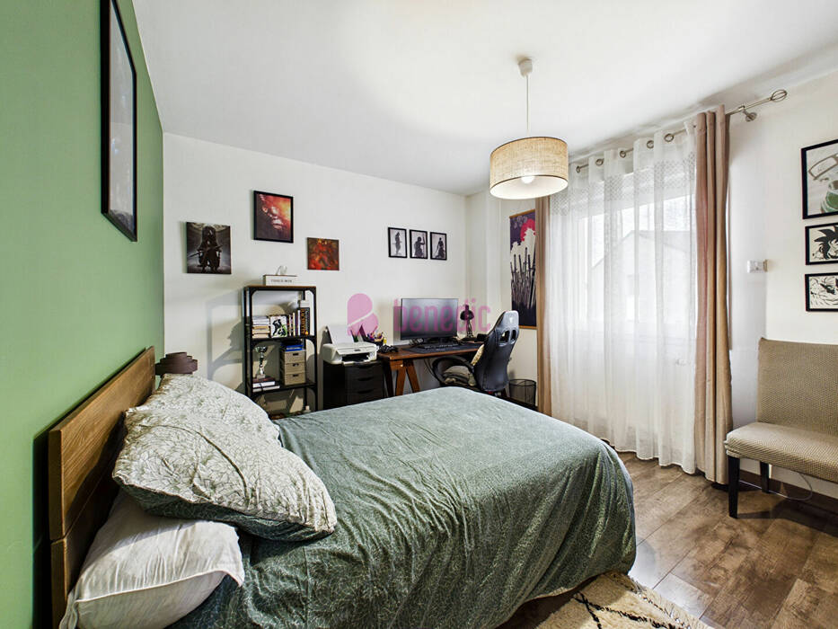 56005547j - Attribut alt par défaut.