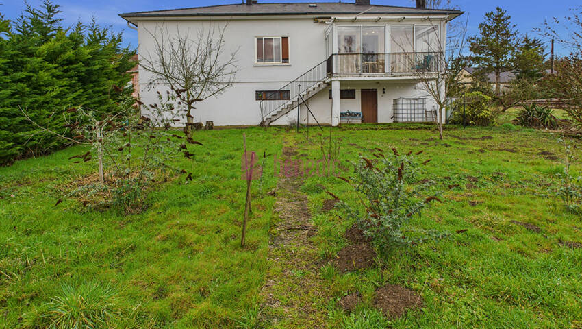 57580214b - Attribut alt par défaut.