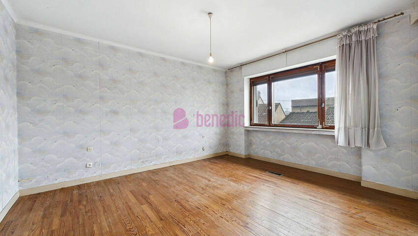 57580214d - Attribut alt par défaut.