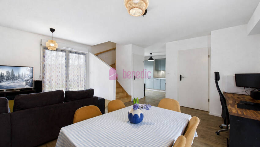 60100530c - Attribut alt par défaut.