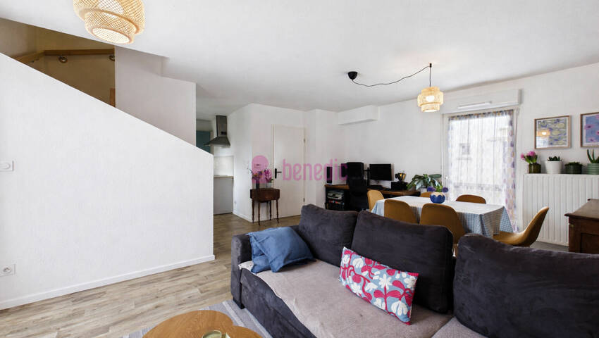 60100530d - Attribut alt par défaut.