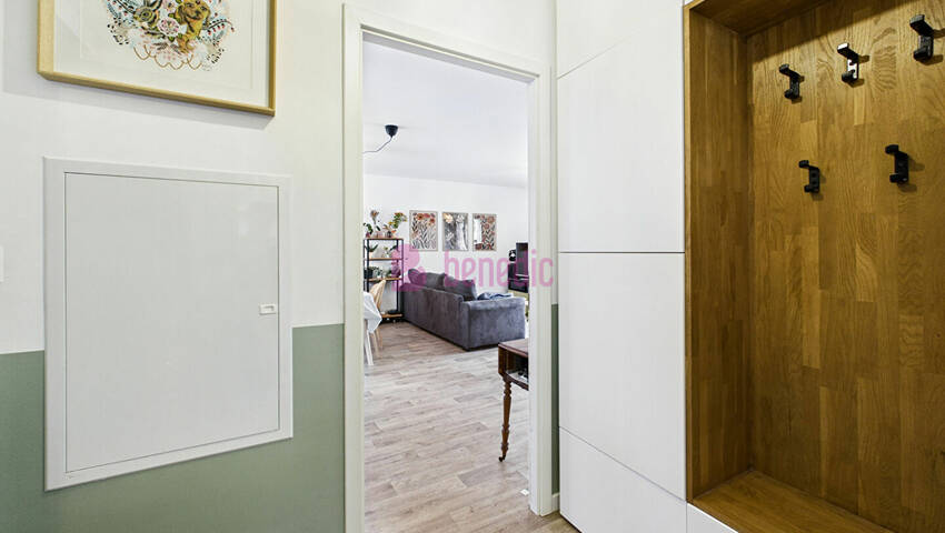 60100530f - Attribut alt par défaut.