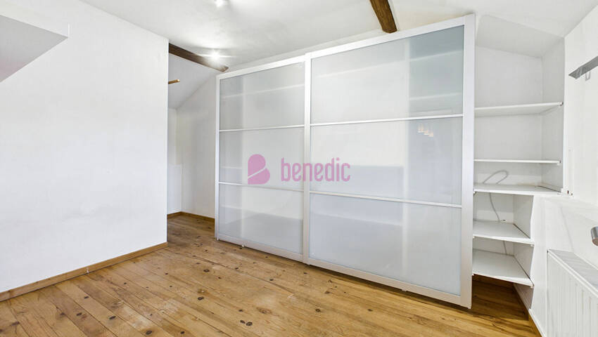 59798787l - Attribut alt par défaut.