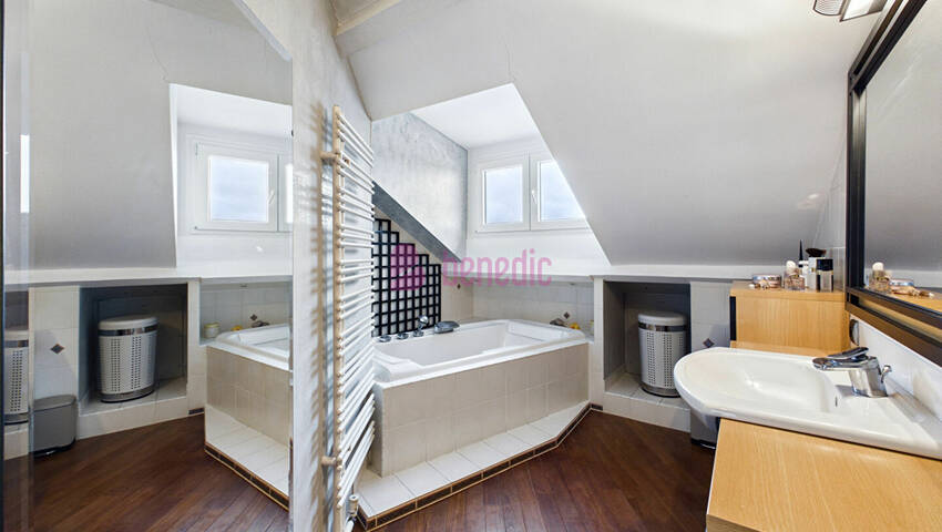 59845121m - Attribut alt par défaut.