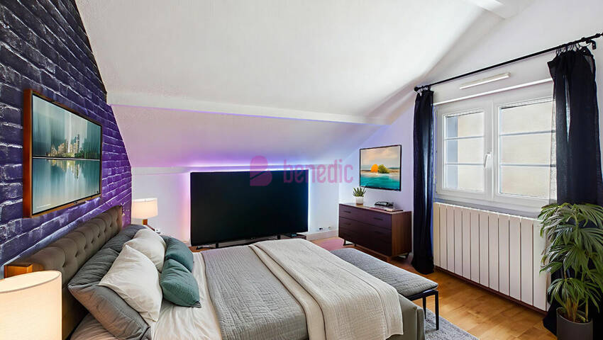 48734046l - Attribut alt par défaut.