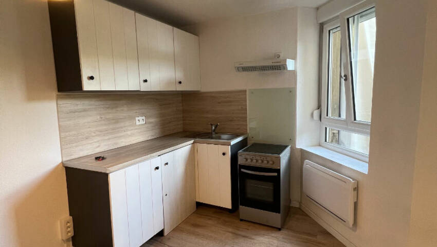 60118700b - Attribut alt par défaut.