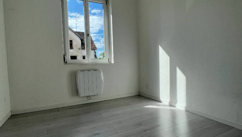 60118700c - Attribut alt par défaut.