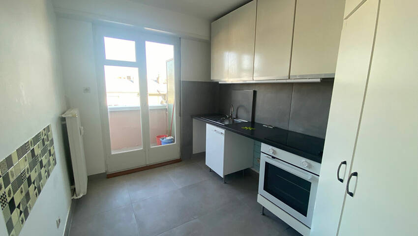 60136167c - Attribut alt par défaut.