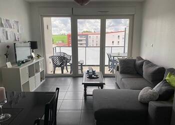 38333119a - Attribut alt par défaut.