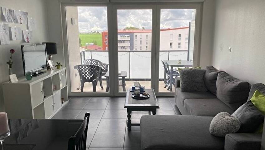 38333119a - Attribut alt par défaut.