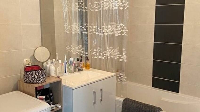 38333119d - Attribut alt par défaut.