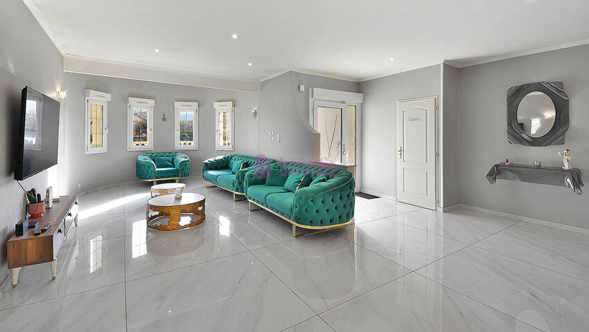 59986233c - Attribut alt par défaut.