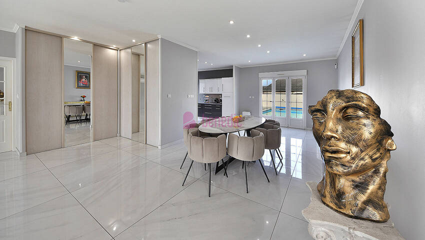 59986233p - Attribut alt par défaut.