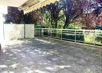 57070882a - Attribut alt par défaut.