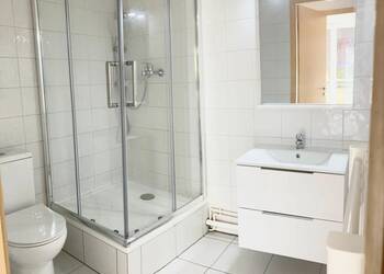 57070882c - Attribut alt par défaut.