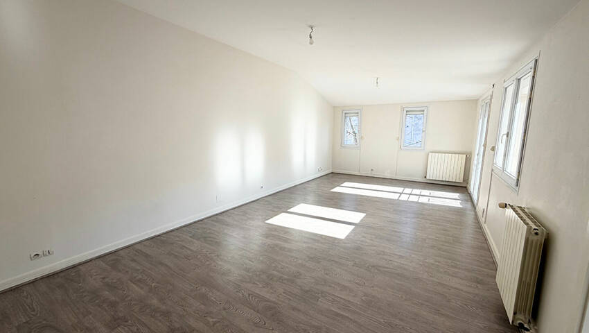 60136222b - Attribut alt par défaut.