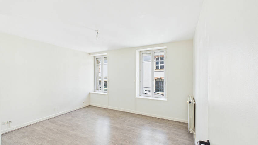 60136222d - Attribut alt par défaut.