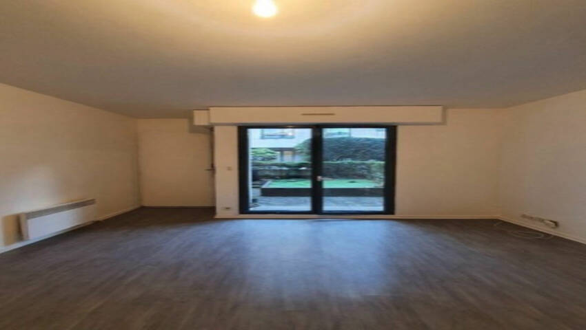 60146177a - Attribut alt par défaut.