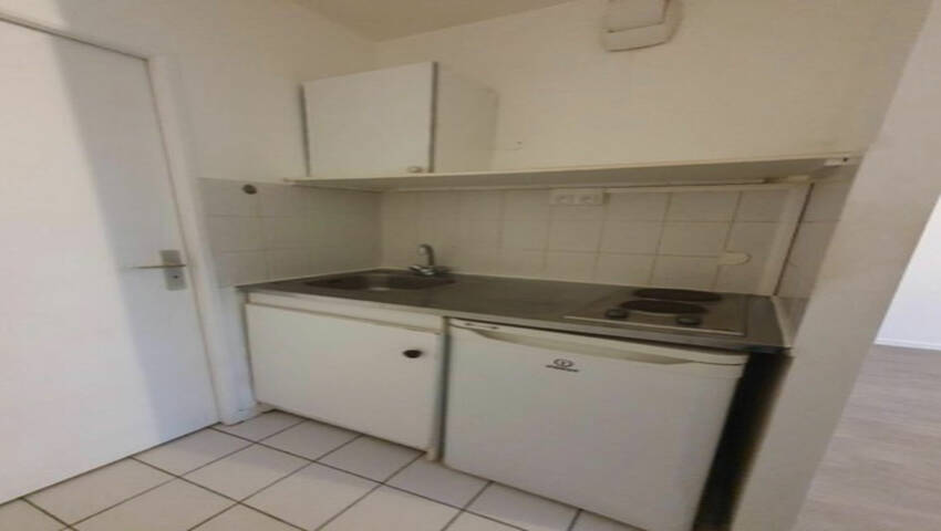 60146177d - Attribut alt par défaut.