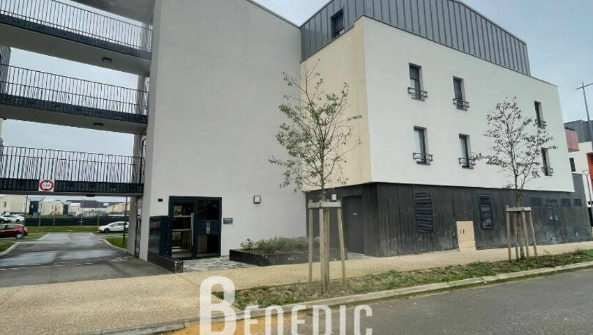 60146162a - Attribut alt par défaut.