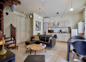 19118245b - Attribut alt par défaut.